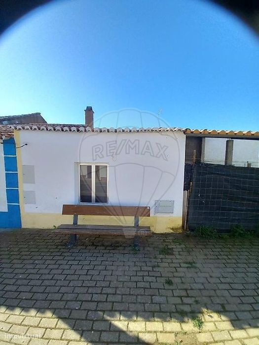 Moradia T0 para venda