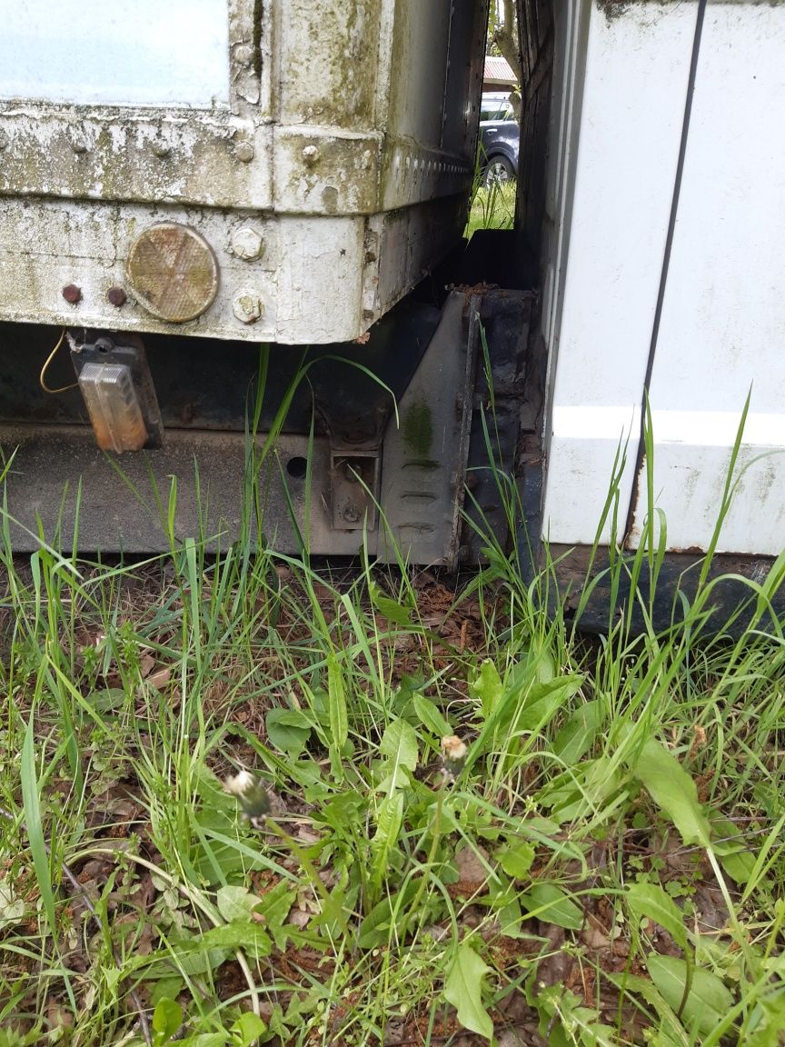 Fiat Ducato trzyosiowy  kontener 5,5 m na Food Track Sklep