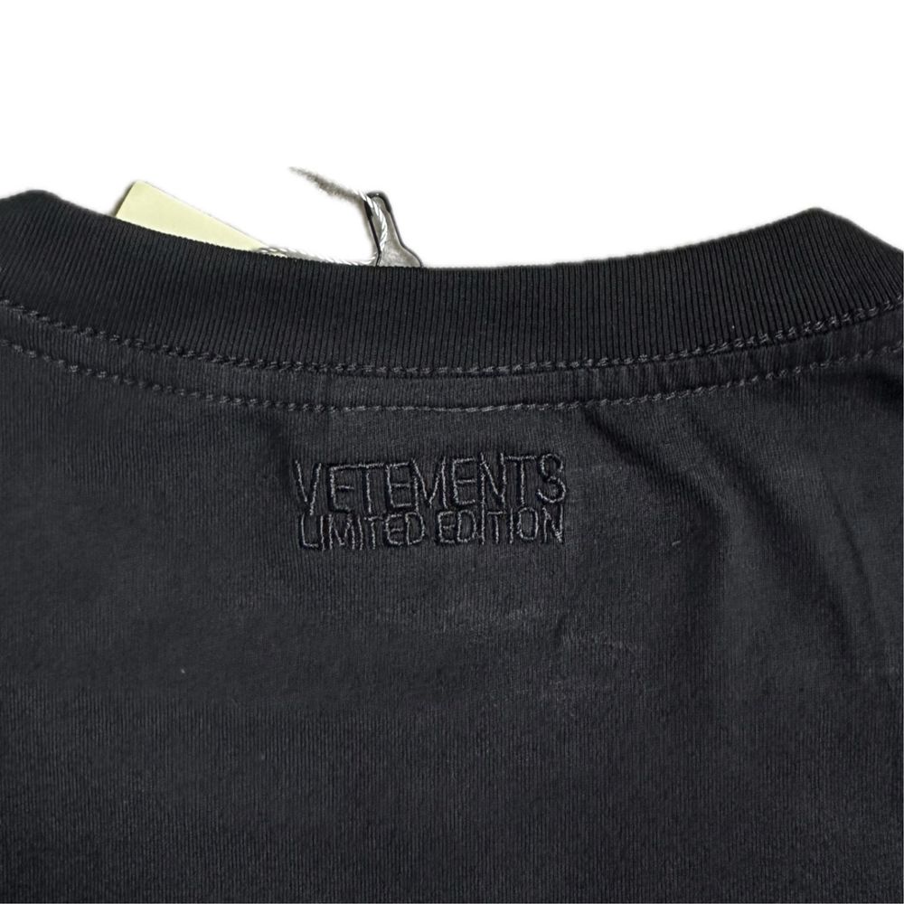 Футболка Vetements