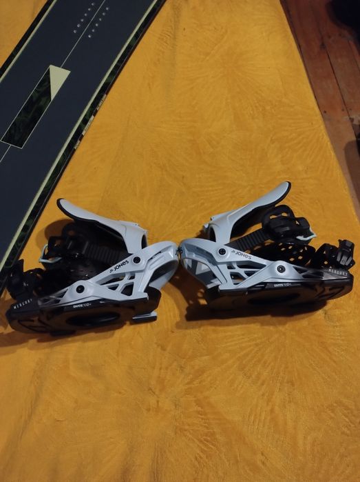Zestaw Snowboard Rome Ravine 155 cm + Wiązania Jones Mercury M 40-43