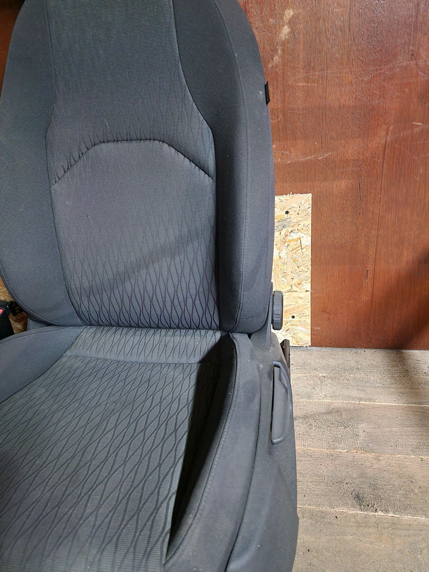 Seat Leon III 5F fotel kierowcy