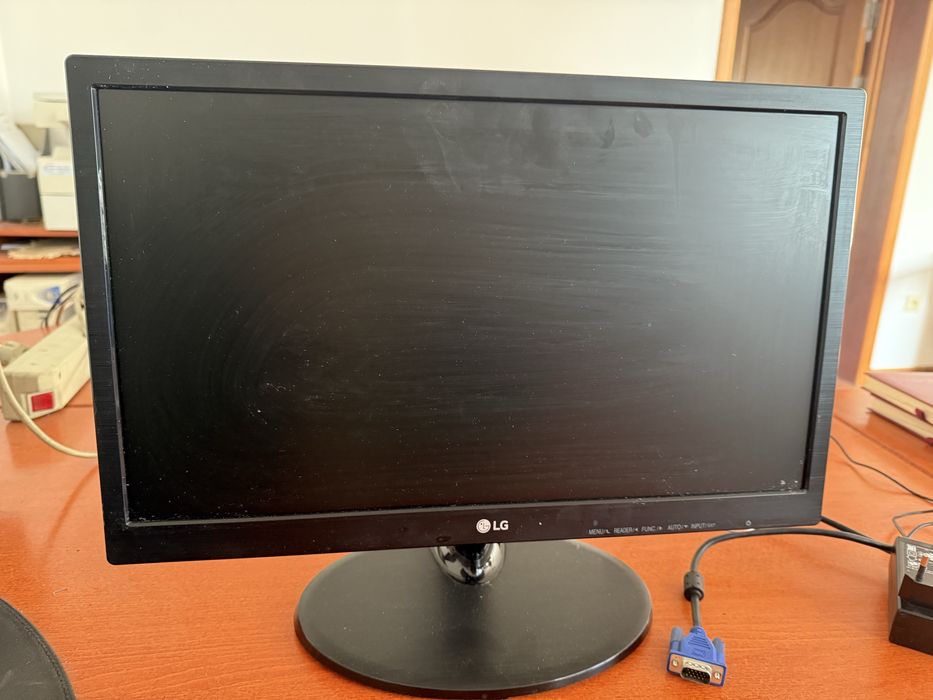 Monitor do komputera LG 19”