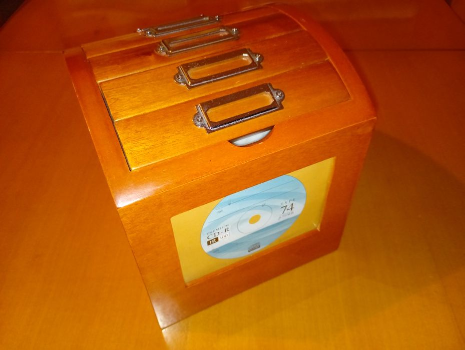 Caixa para 60 CDs