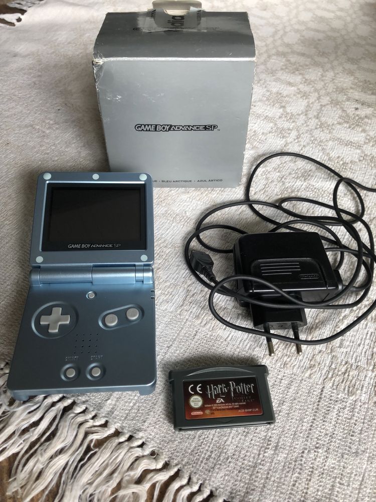 Nintendo Advance SP Arctic Blue z oryginalnym pudelkiem!!! + gra