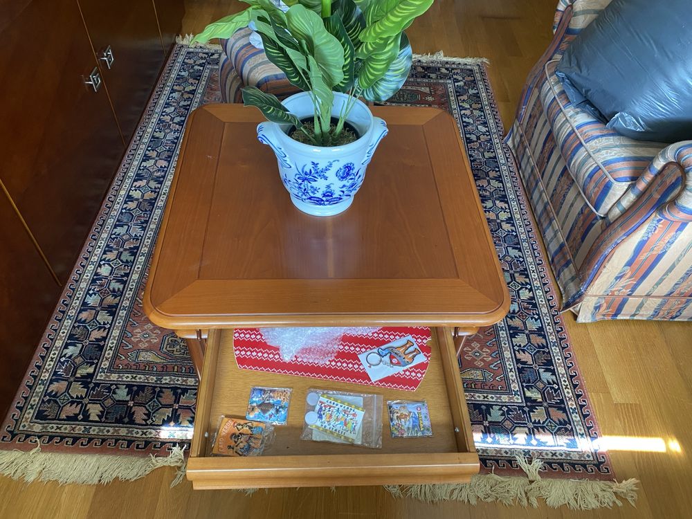 Mesa de sala peq cerejeira