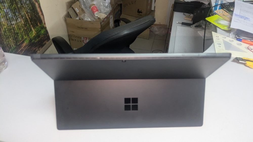 Microsoft Surface Pro 7 i7/16/256 SSD 12.3" IPS Win 11