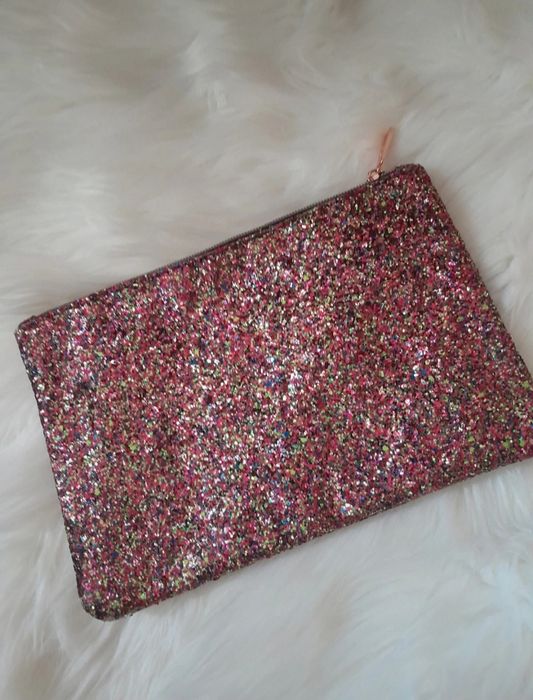 Torebka różowa mieniącą się