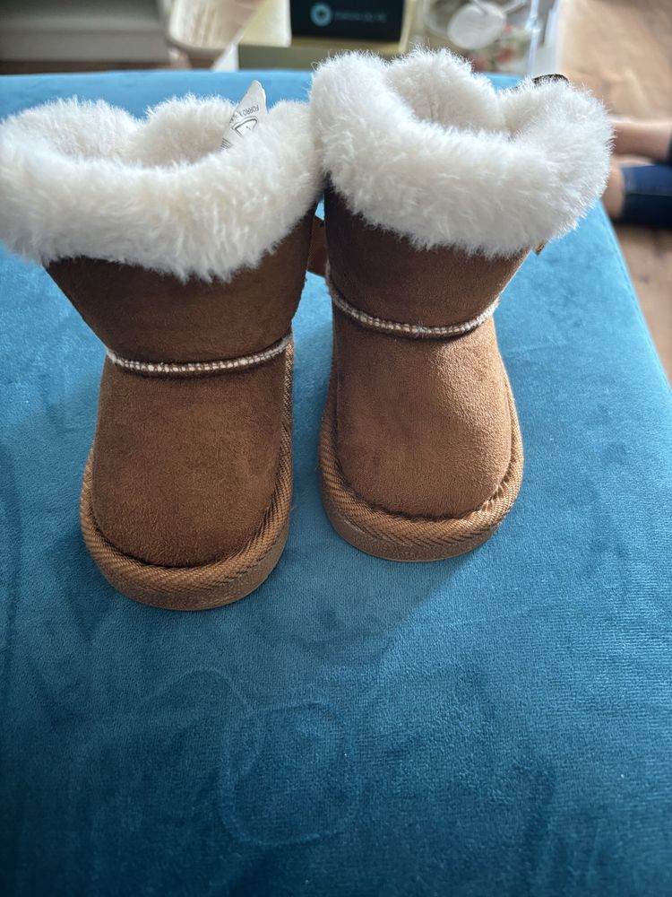 Vendo Botinhas de inverno Tamanho:19