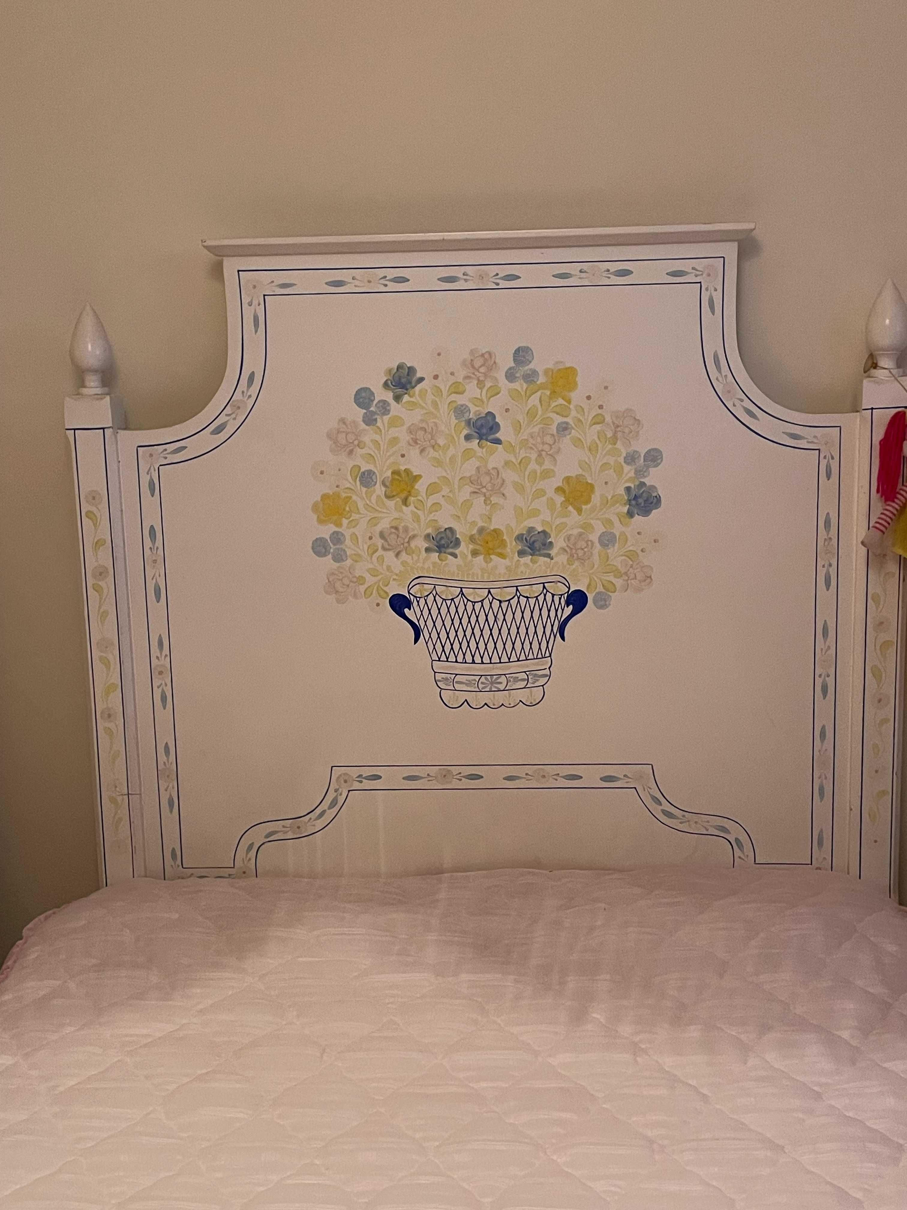 Conjunto de Mobília de Quarto – Estilo Alentejano Pintado à Mão