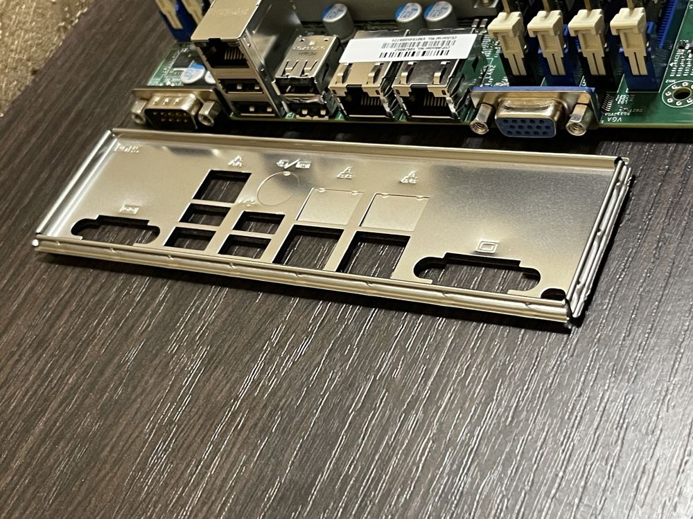 Нова! SuperMicro X9DR3-F IPMI (до 24 ядер 48 потоків та до 256гб озу)