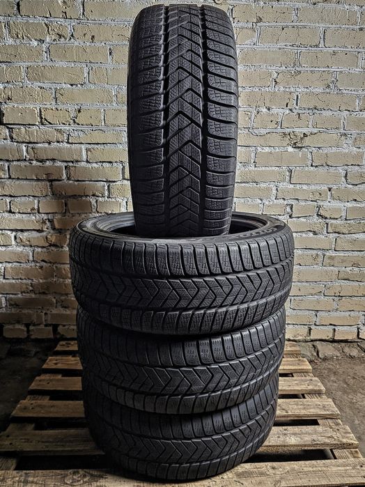 Зимові 245/45r19 Pirelli | 7/6mm | 2023 | Italy | Преміум шини | Ідеал