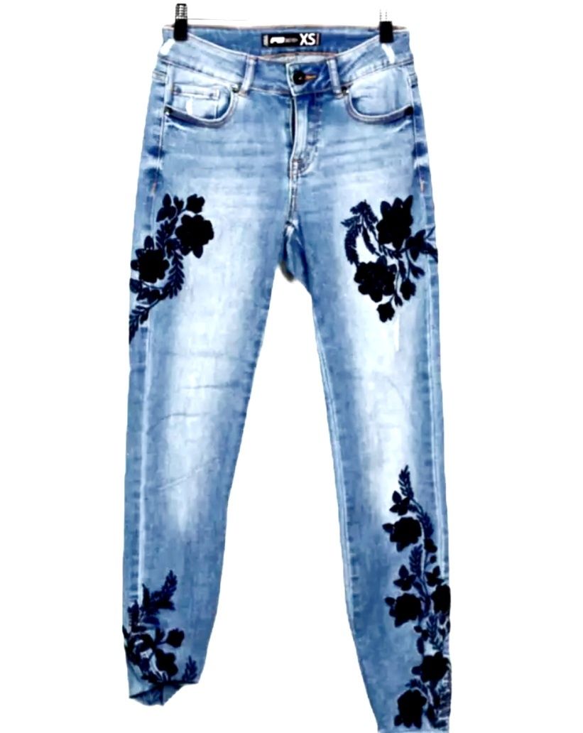 Spodnie jeansowe slim skinny  z haftem  roz. XS/S