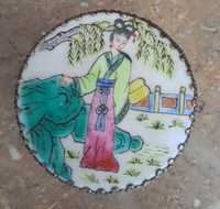 Caixa guarda jóias oriental, pintada, com espelho em casquinha