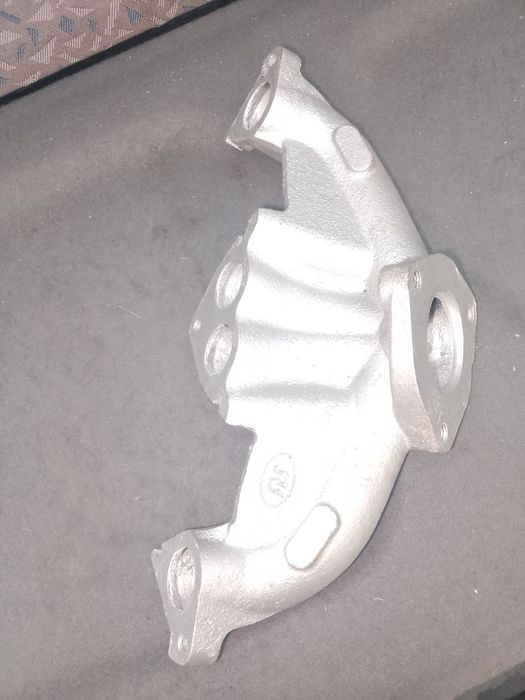 Випускний колектор на 3 шпильки Сенс 1.3 Ланос 1.4