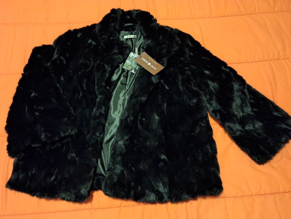 Casaco em pelo preto