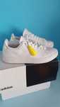 Buty damskie sportowe Adidas Advantage rozmiar 391/3
