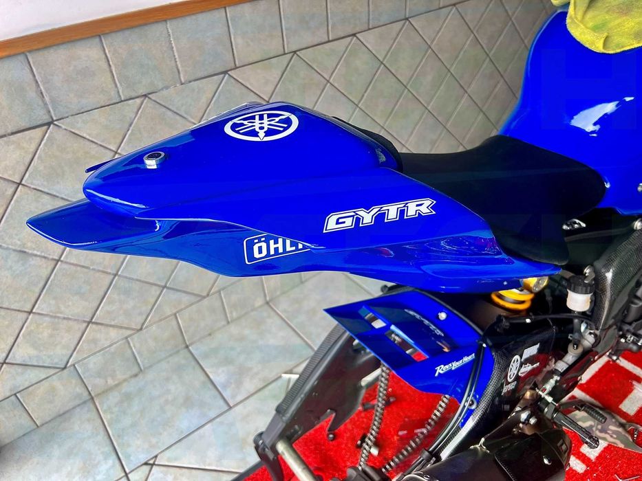 Autocolantes para Motas, Carros, Lojas, Montras, etc.. 100% em vinil