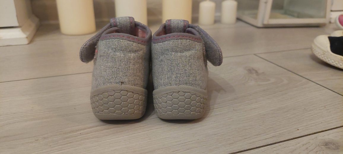 Kapcie buty befado kot kotek rozmiar 21 dziewczęce dziecięce