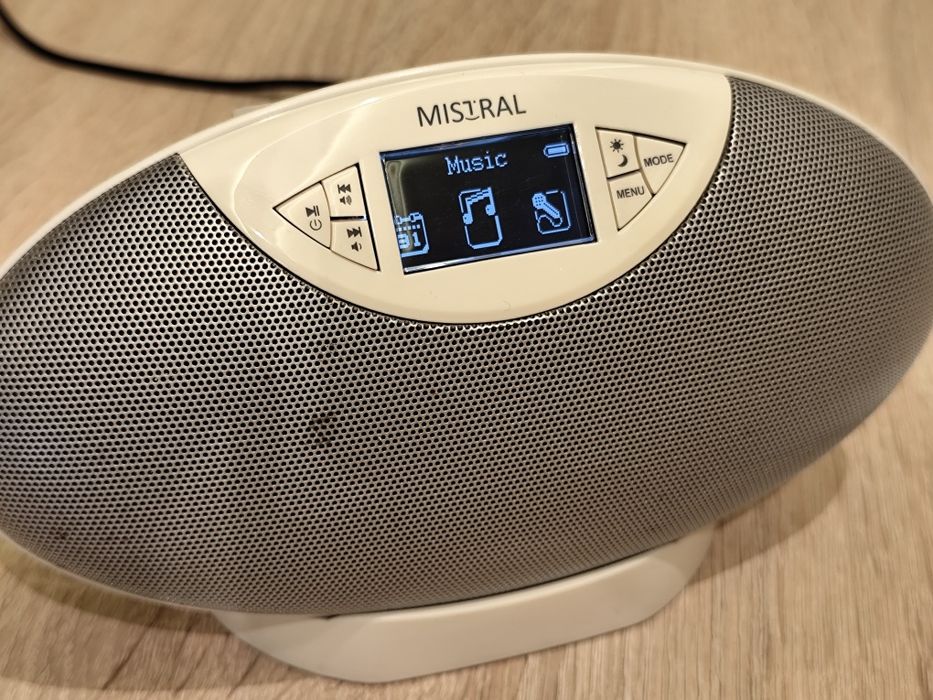 Radio cyfrowe, bezprzewodowe Mistral MP3 FM USB SD pilot