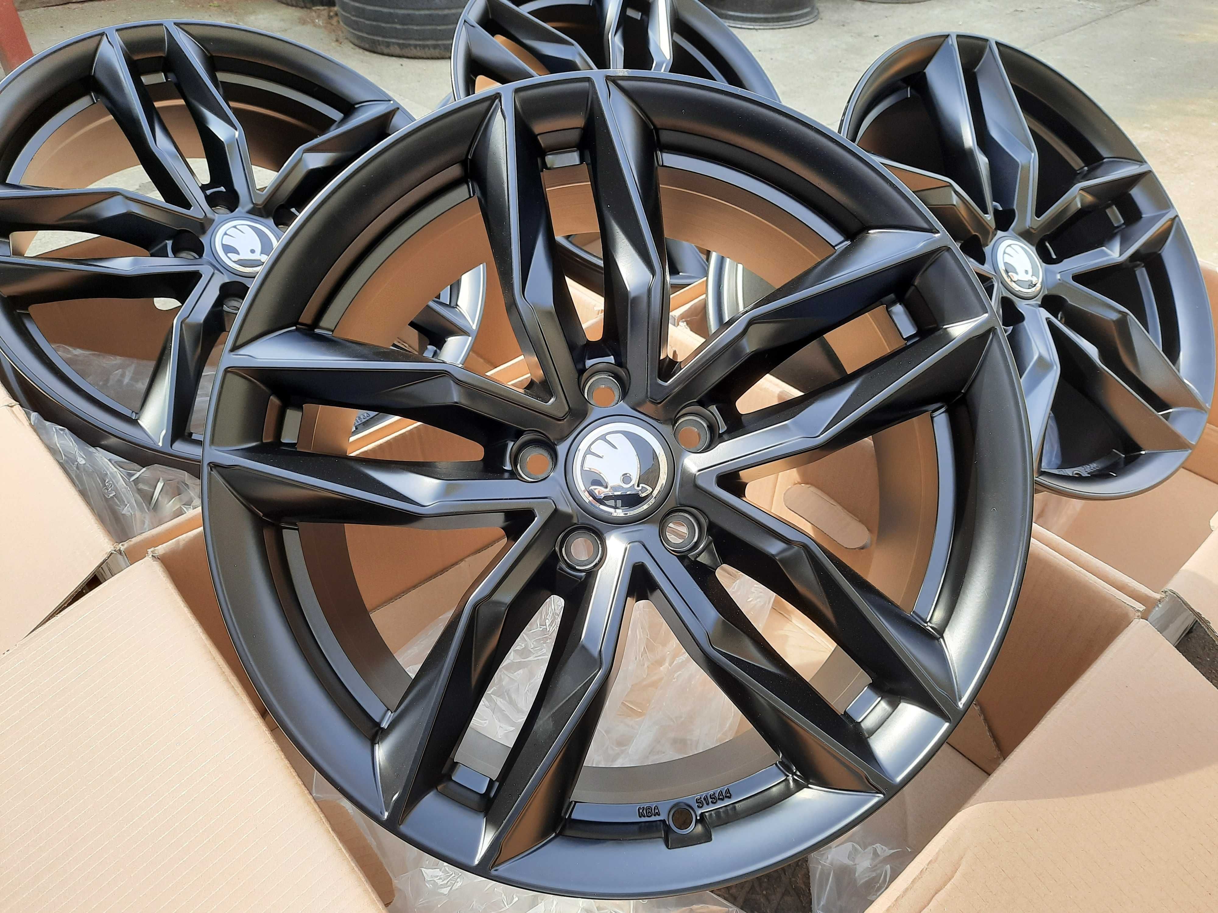 Alufelgi NOWE SKODA 18 5x112 Karoq Octavia Scout Yeti CZARNY MAT RS3