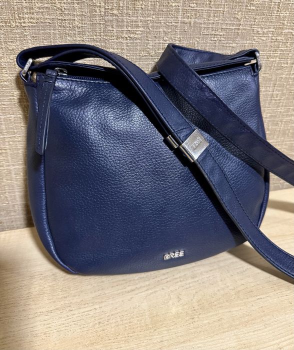 Сумочка кросс-боди Bree, натуральная кожа