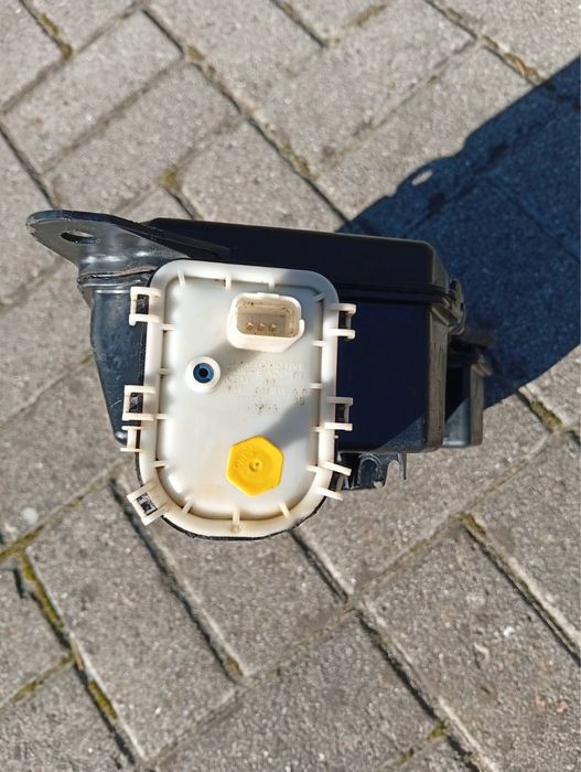 Бачок еоліс для пежо