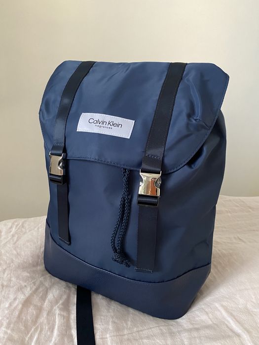 Granatowy plecak Calvin Klein torba worek unisex
