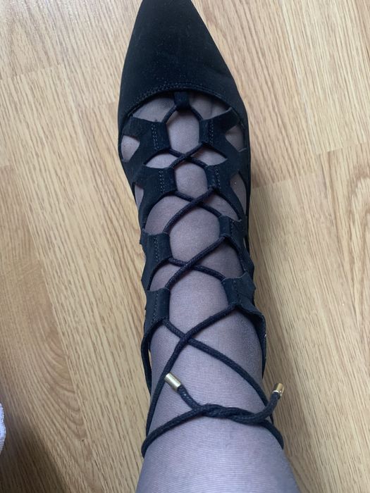 Нове замшеве, оригінальне взуття