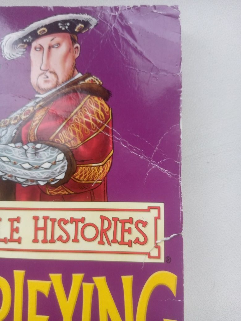 Horrible histories  книга англ