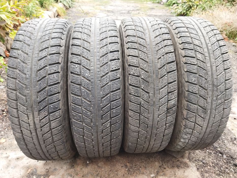 Продам зимнюю резину Belshina 175/70R13 в хорошем состоянии