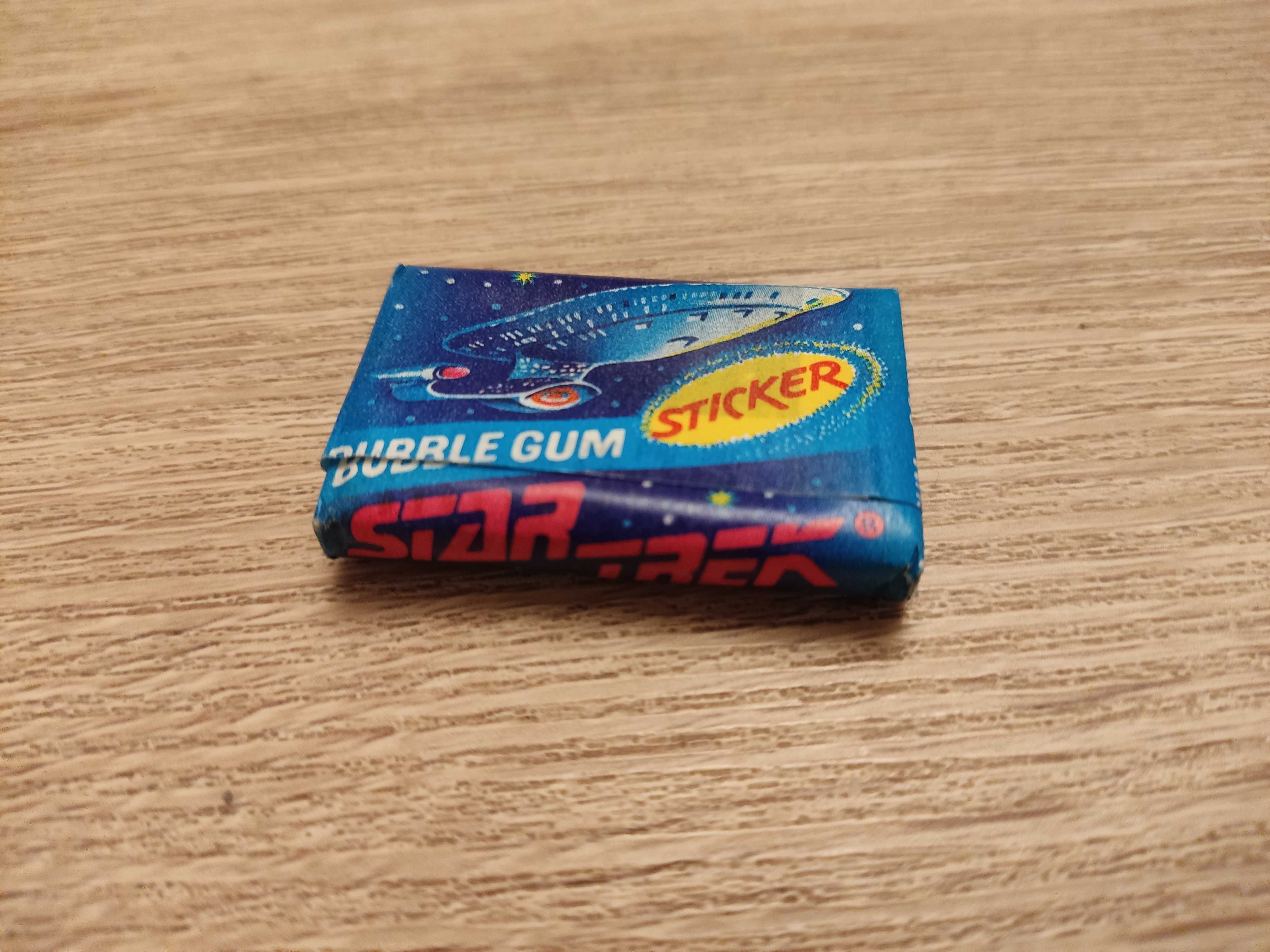 Obrazki z gum, Guma do żucia z naklejką Star Trek, Lata 90, PRL