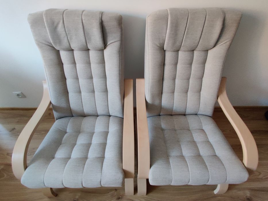 Fotel w kolorze beżowym