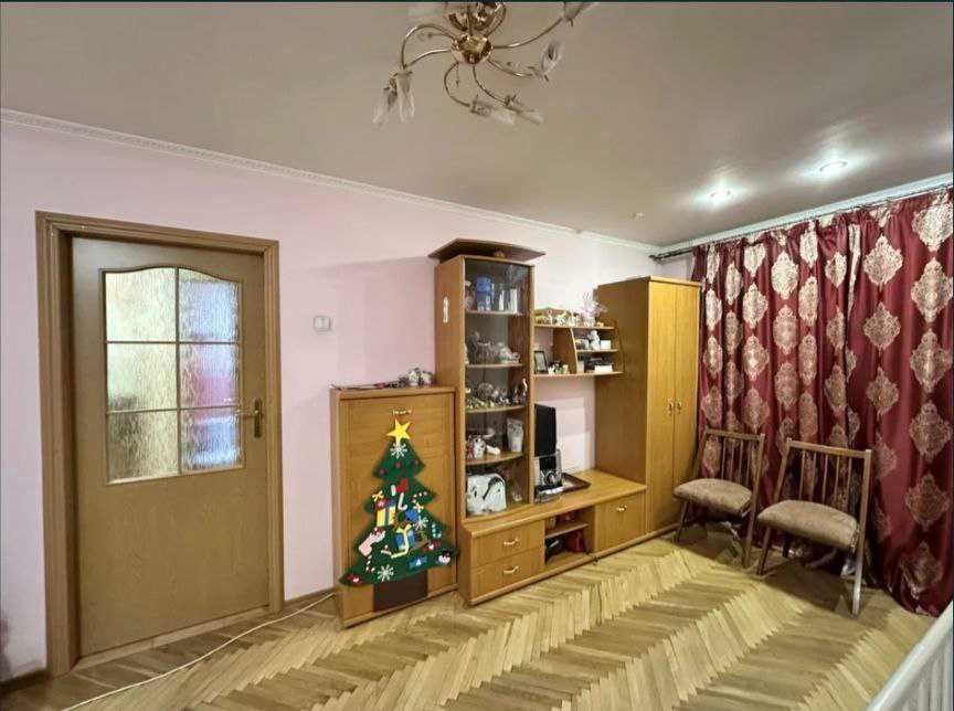 Продаж   2 кімнатної квартири  по вул. Пасічна в Личаківському районі.