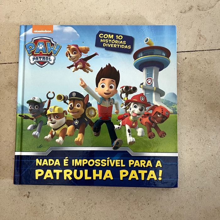 Livro Paw Patrol - Nada é Impossível para a Patrulha Pata - 135 pág.