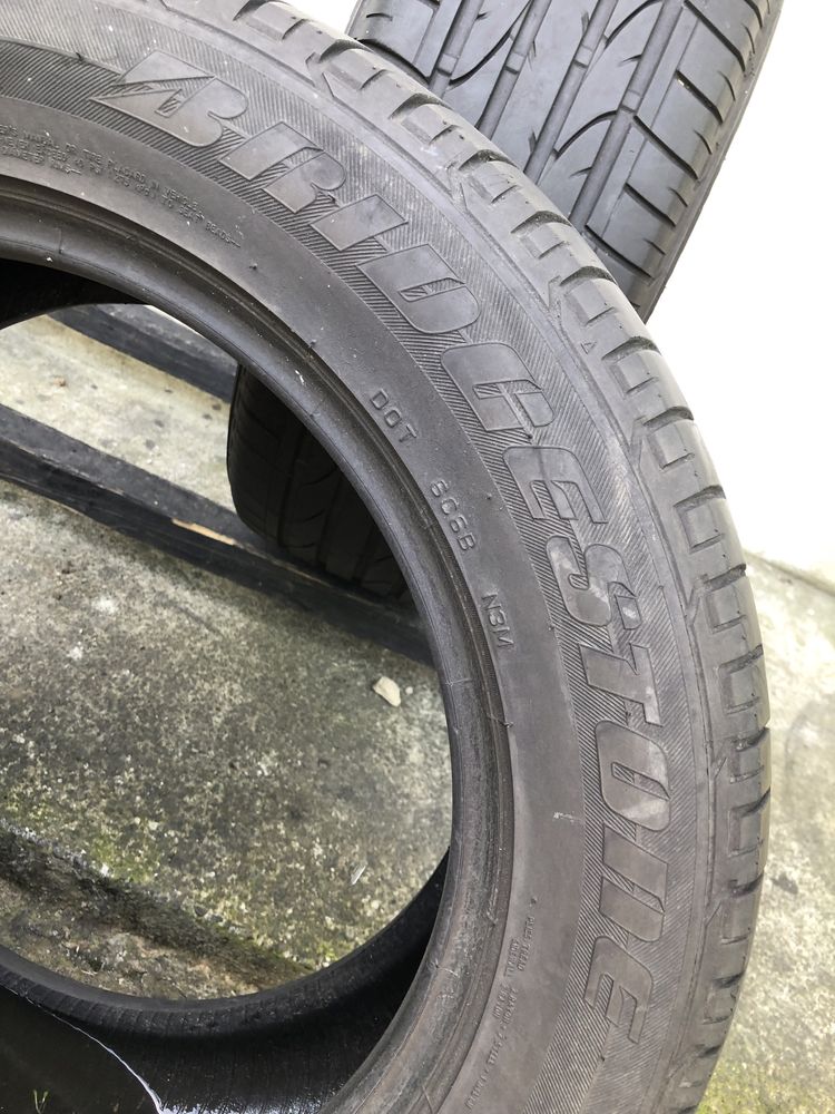 Шини Bridgestone 235 55 R 17 2шт Літо (0106) Резина