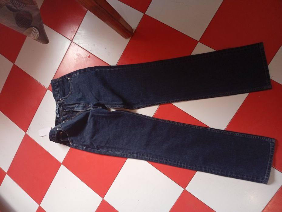 Нові джинси класика