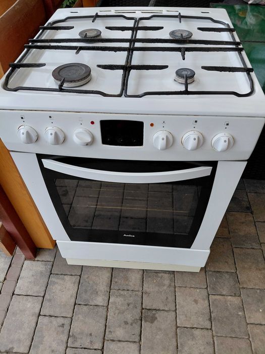 Kuchenka gaz-elektry