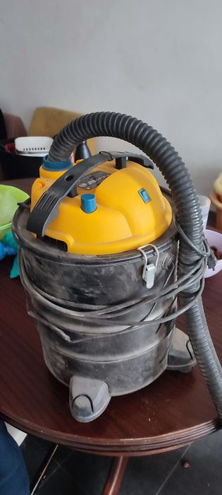 Aspirador de cinzas de lareira