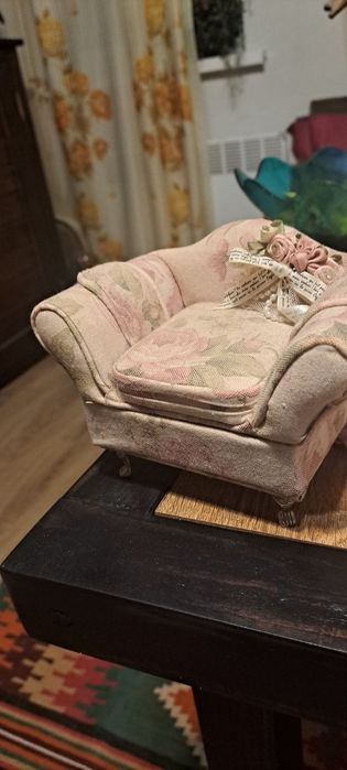 Шкатулка-диванчик.Хенд мейд