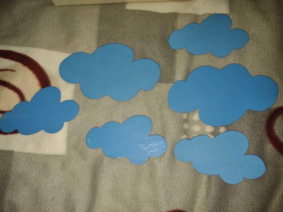 Zestaw chmurek do pokoju dziecięcego