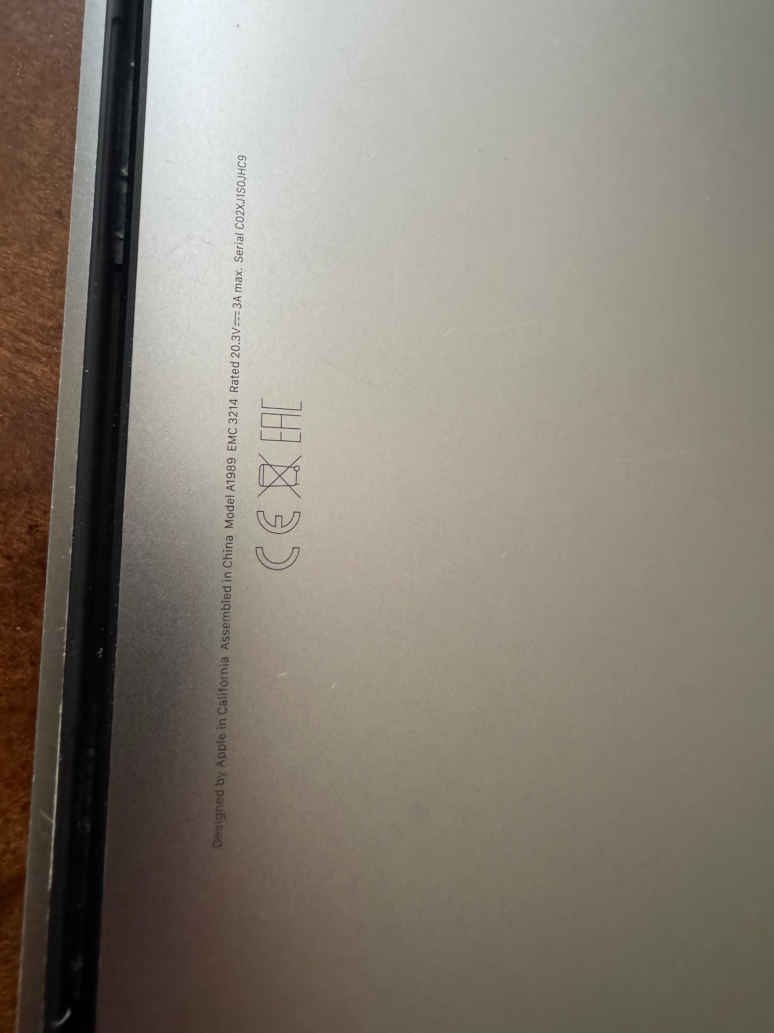 Apple Macbook Pro 13 A1989 i5 512GB touchbar