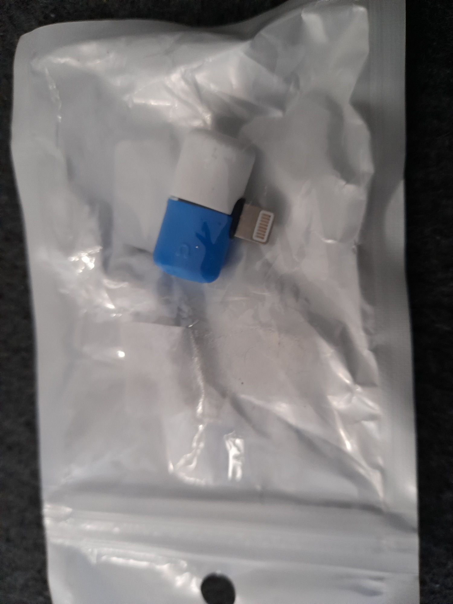 Adapter, Adaptery do iPhone