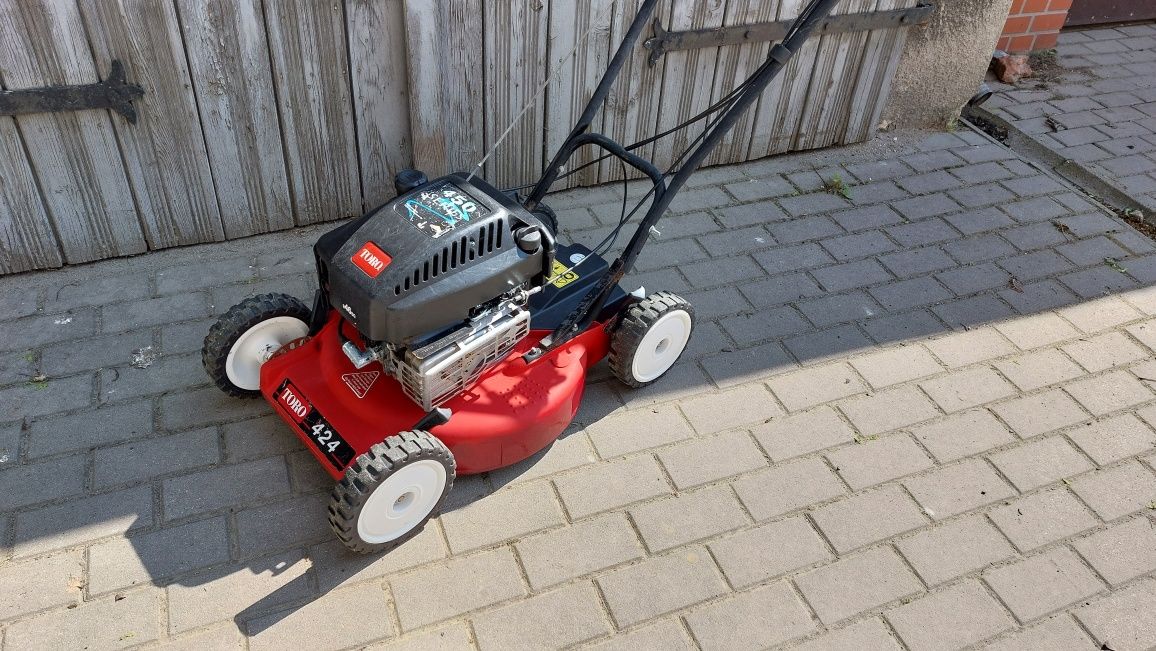 Solidna kosiarka TORO z napędem * silnik Briggs&Stratton 450 SERIES