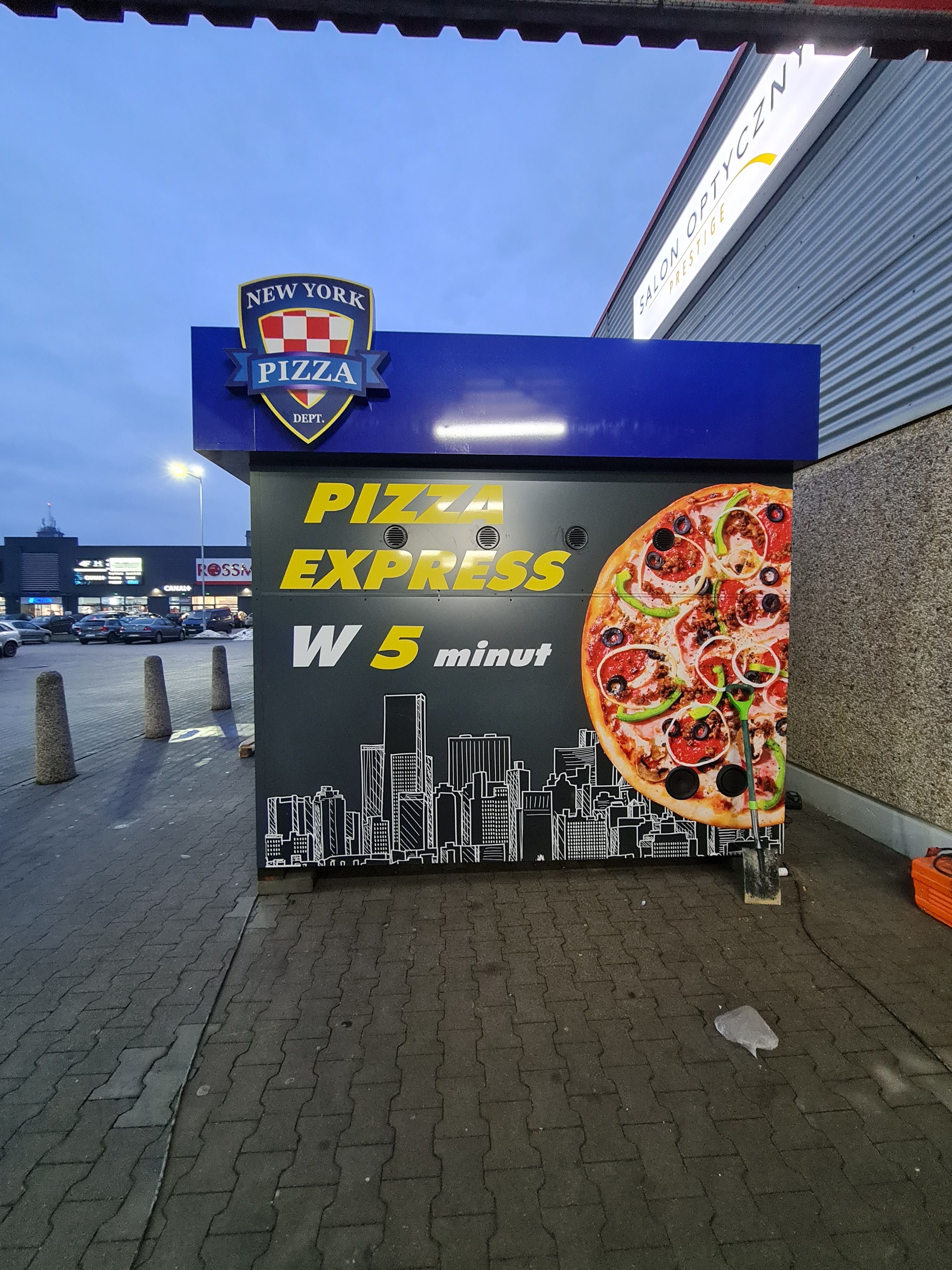 W pełni wyposażony kontener gastronomiczny 6x3m