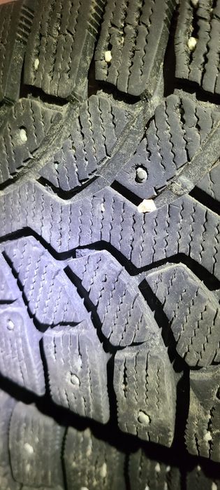 Резина 205 70 r15 Bridgestone зима шип