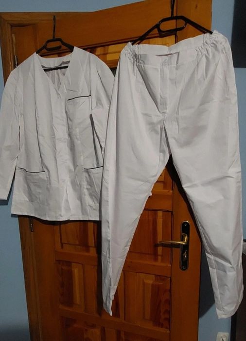 Strój medyczny uniform r.46
XXXL / 46 / 18: Nowy bez metki