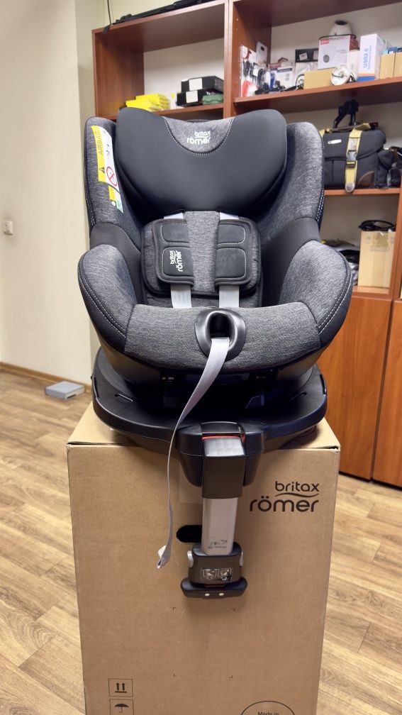 Автокрісло Britax Römer DUALFIX M i-SIZE V22 (Graphite Marble)