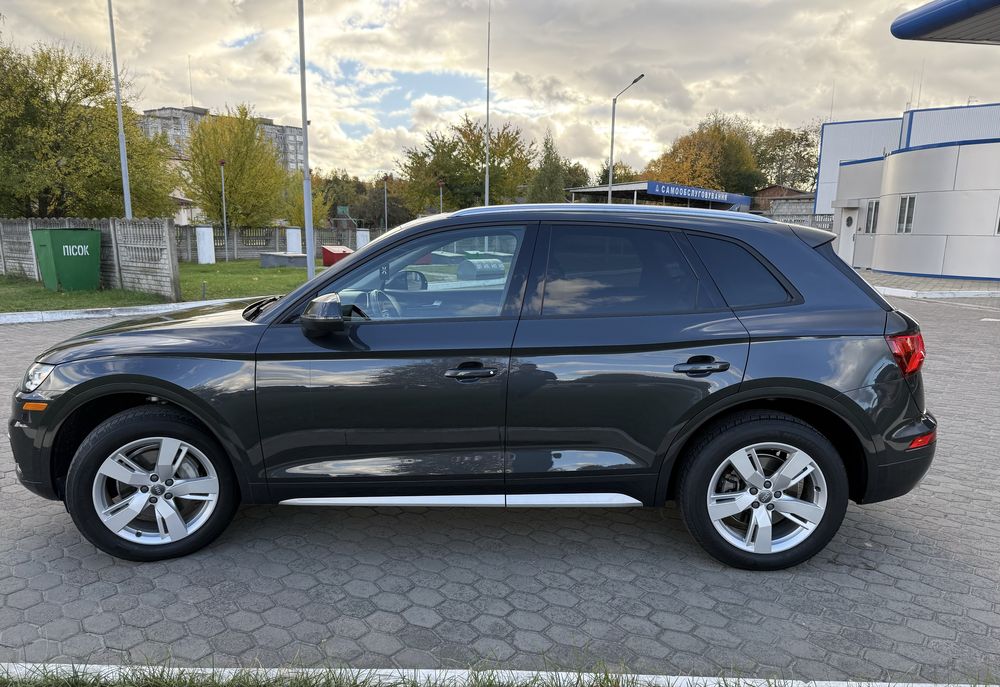 Audi Q-5 2018 року