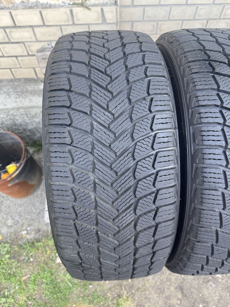 Шини michelin зимові 235 45 18 x-ice snow , пробіг 3т км