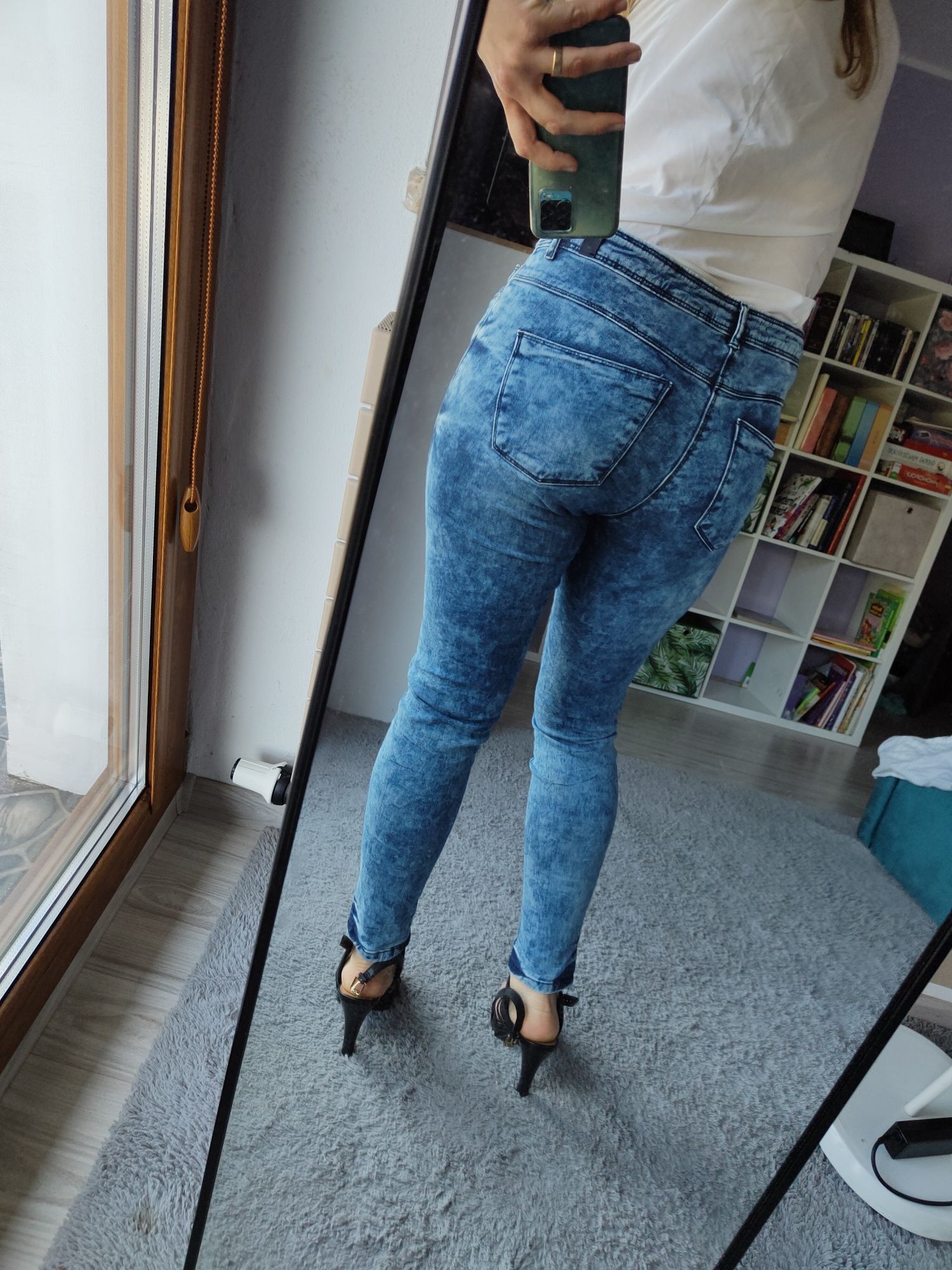Spodnie jeans L-XL